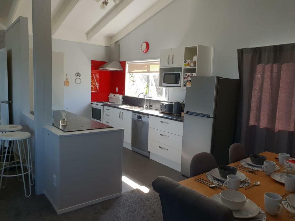 B, D & D Bed And Breakfast Taupo Dış mekan fotoğraf